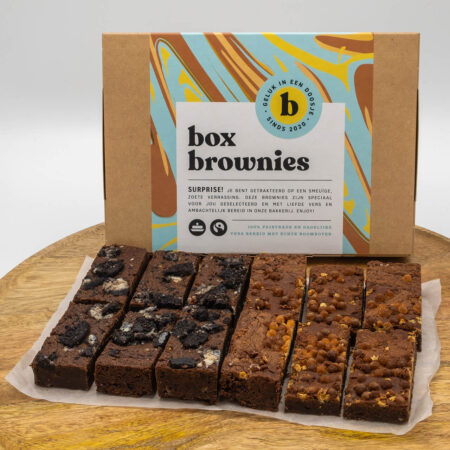 Zelf samenstellen 2 smaken box 12 brownies