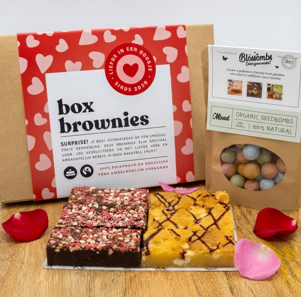 Box Brownies Valentijn box 6 brownies met 25 zaadbommetjes Blossombs
