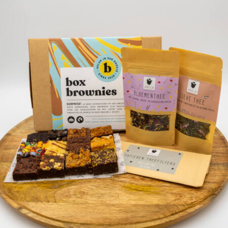 deluxe losse thee box brownies